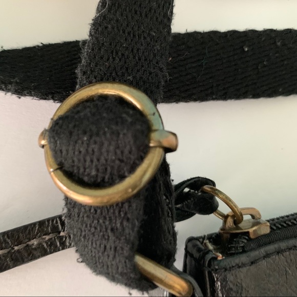 The Sak Leather Black Crossbody Bag or Purse - Picture 13 of 13